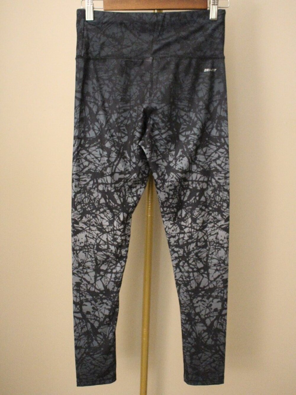 Nike Black & Gray Leggings, Size Medium - Picture 3 of 6